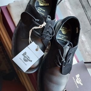 *DR. MARTENS - SADDLE SHOES NWT & NIB*